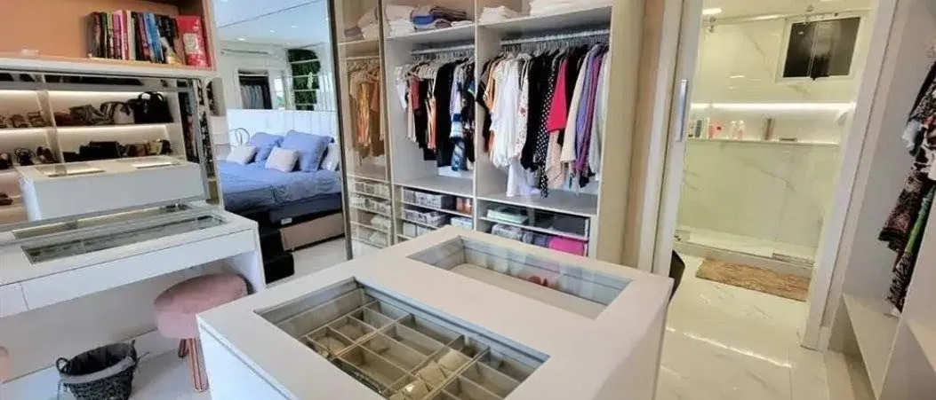 Rental house with 5 bedrooms and 5 bathrooms — photo 9