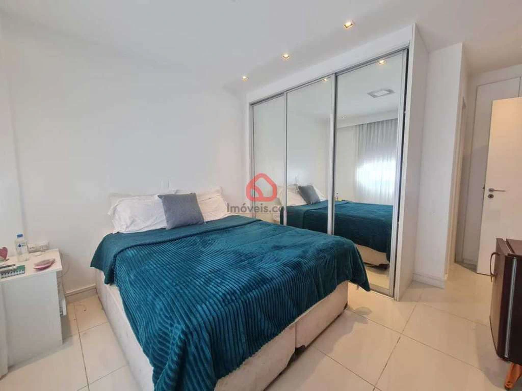 Condo house with 3 en-suite bedrooms and 400 m² — photo 10