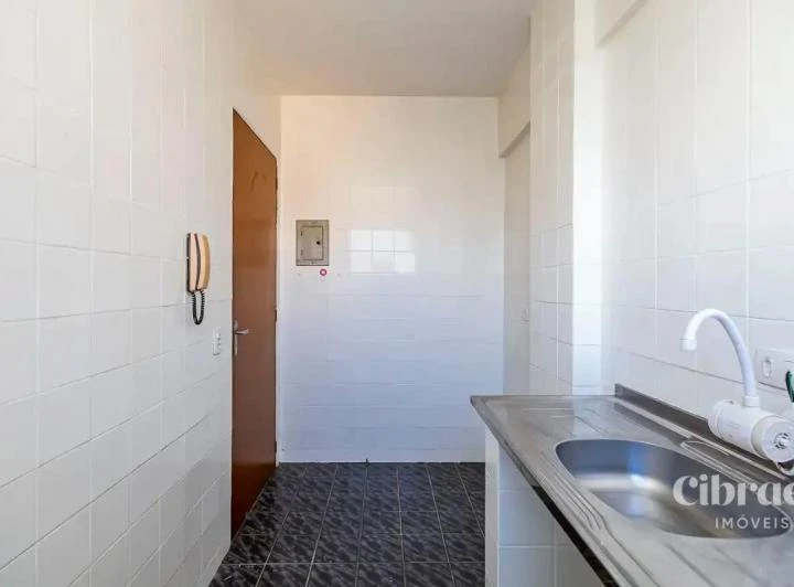 Unfurnished 45 m² apartment with 1 bedroom — photo 2
