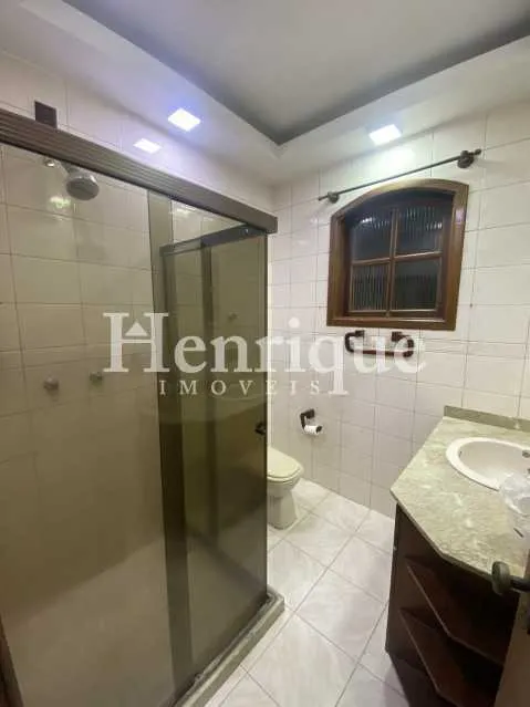 Casa de 4 dormitorios con vestidor — photo 13
