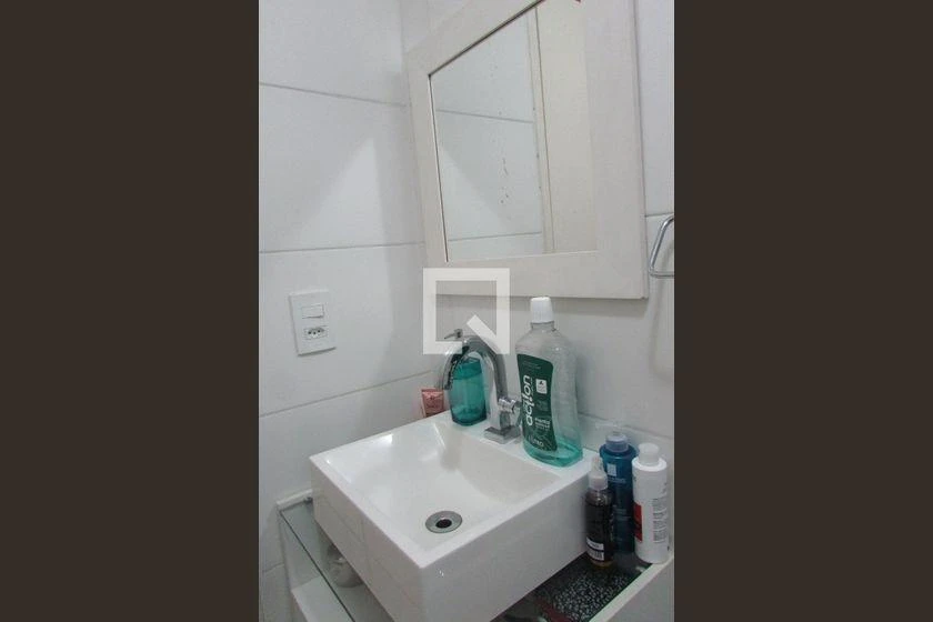 Furnished 2-bedroom apartment with 1 parking spot, 50 m² — photo 32