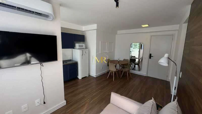 Furnished apartment with 2 bedrooms and open-plan kitchen — photo 5