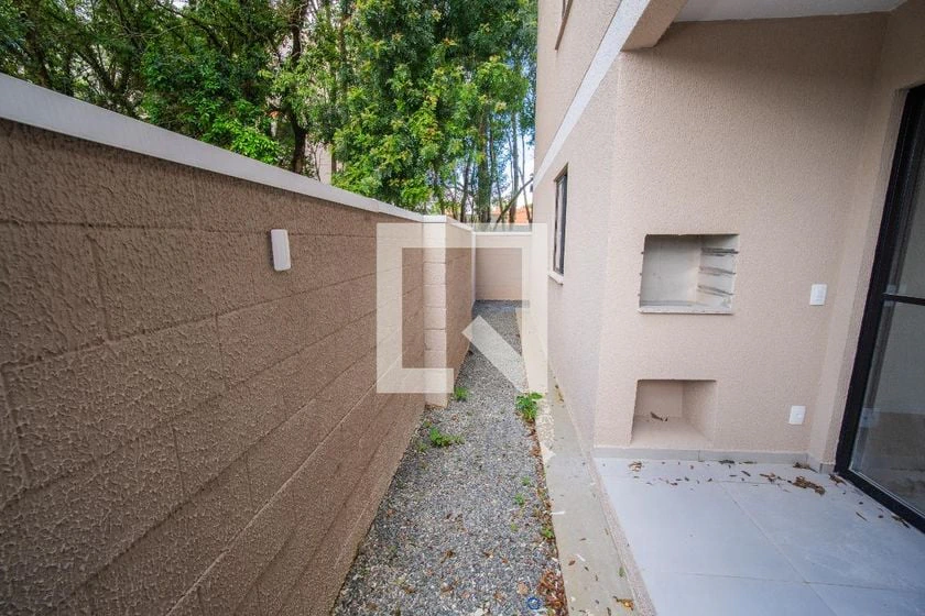 3-bedroom apartment with a grill on the balcony in Curitiba — photo 15