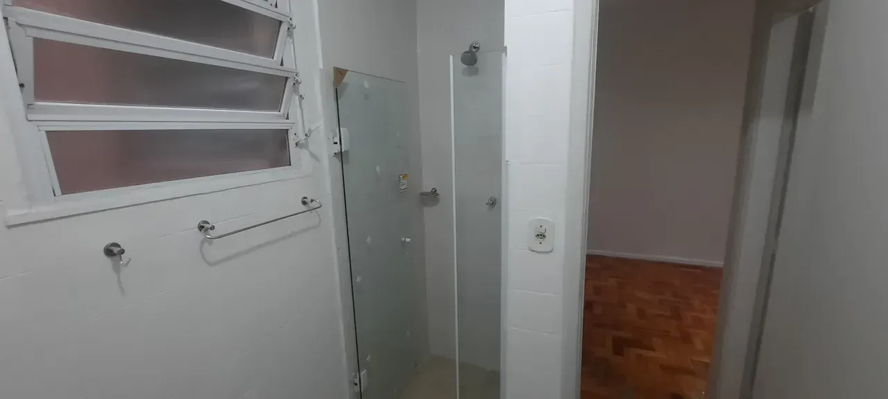 Apartment with a closed kitchen and 2 bedrooms — photo 8