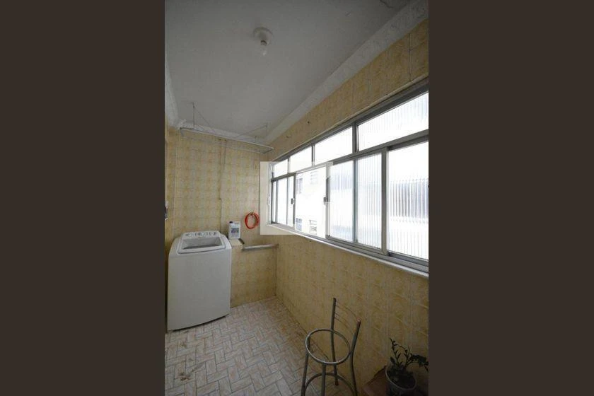 3-bedroom apartment with a mountain view — photo 16