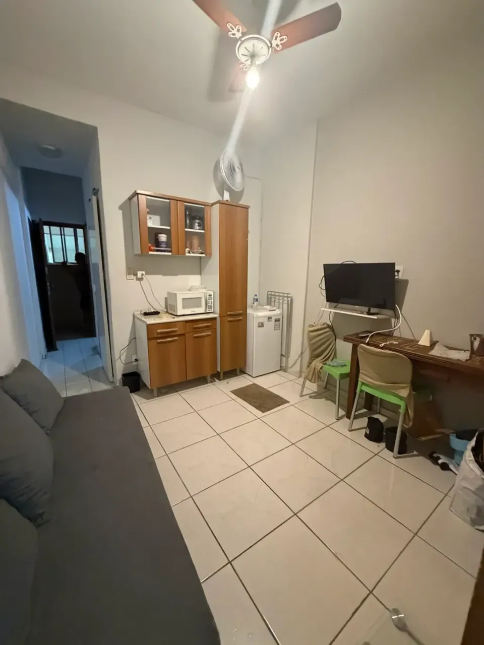 Furnished 1-bedroom apartment with 1 bathroom — photo 3