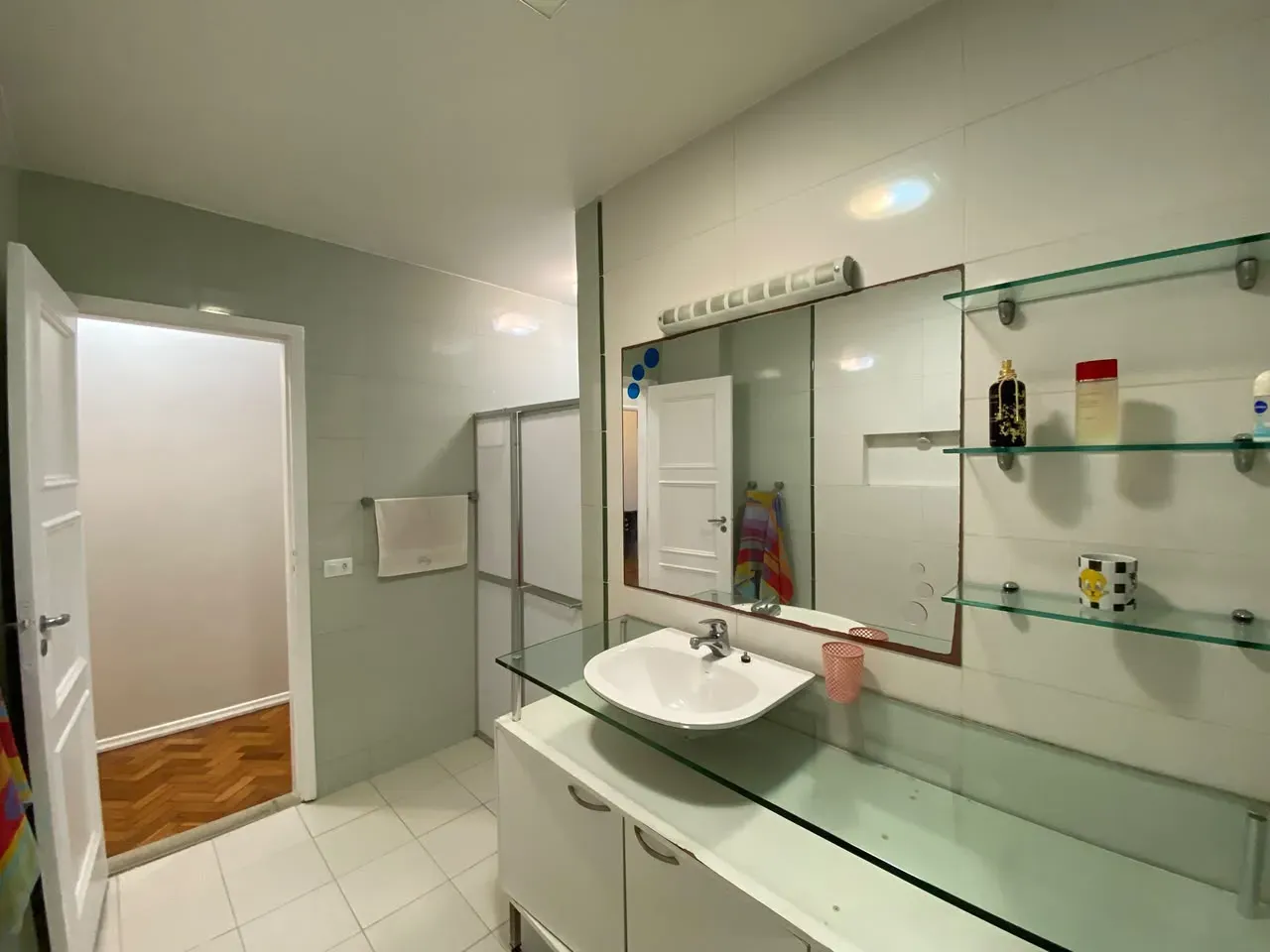 Apartamento mobiliado de 248 m² com 4 quartos e 4 banheiros — photo 15