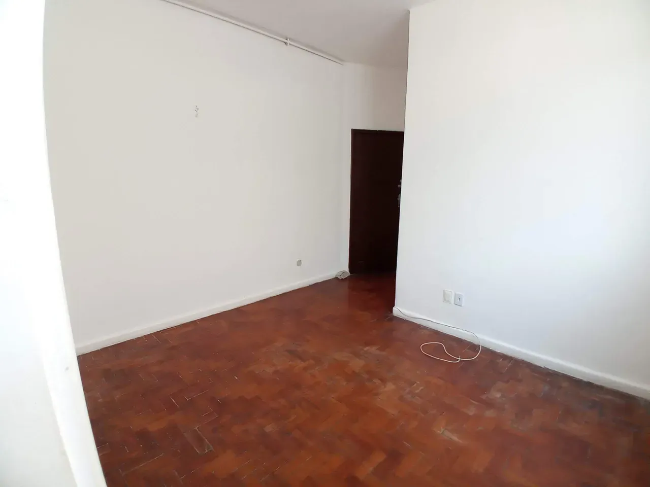 Monoambiente con piso de madera o laminado en Rio de Janeiro — photo 19