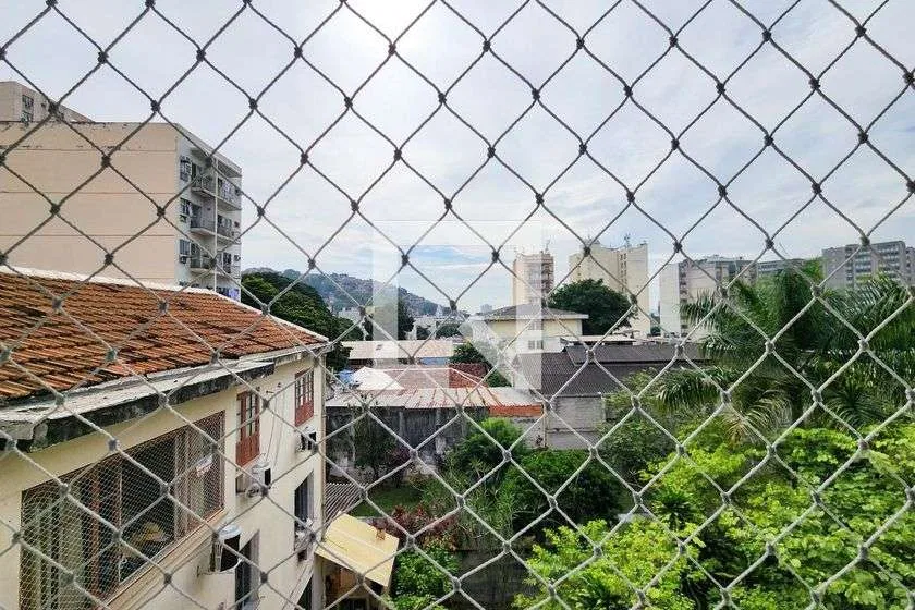 Apartment, 66 m², with a glass-enclosed balcony — photo 14