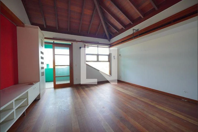 Панорамные окна и 7 спален: дом 700 м² — photo 30