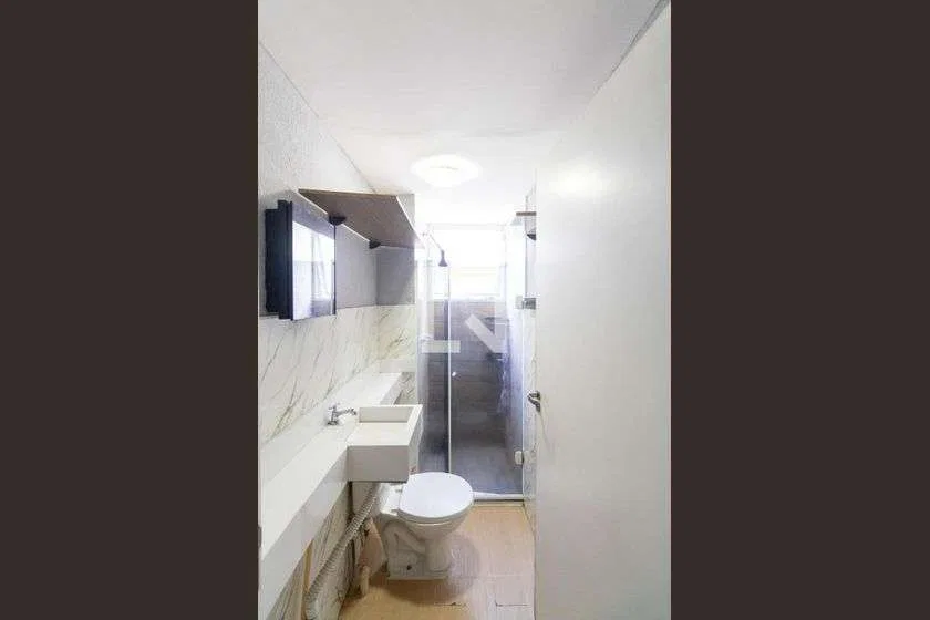 2-bedroom apartment in a building with a gym