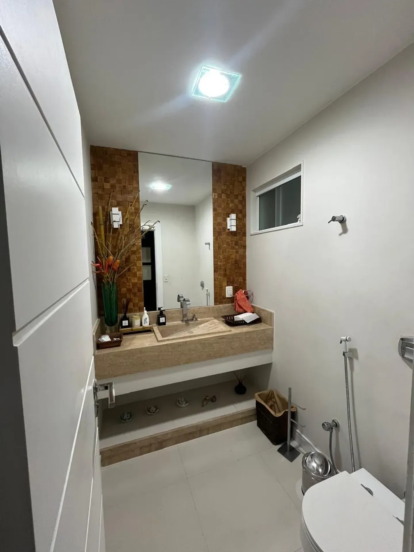 Furnished house with 5 bedrooms and open-plan kitchen — photo 49