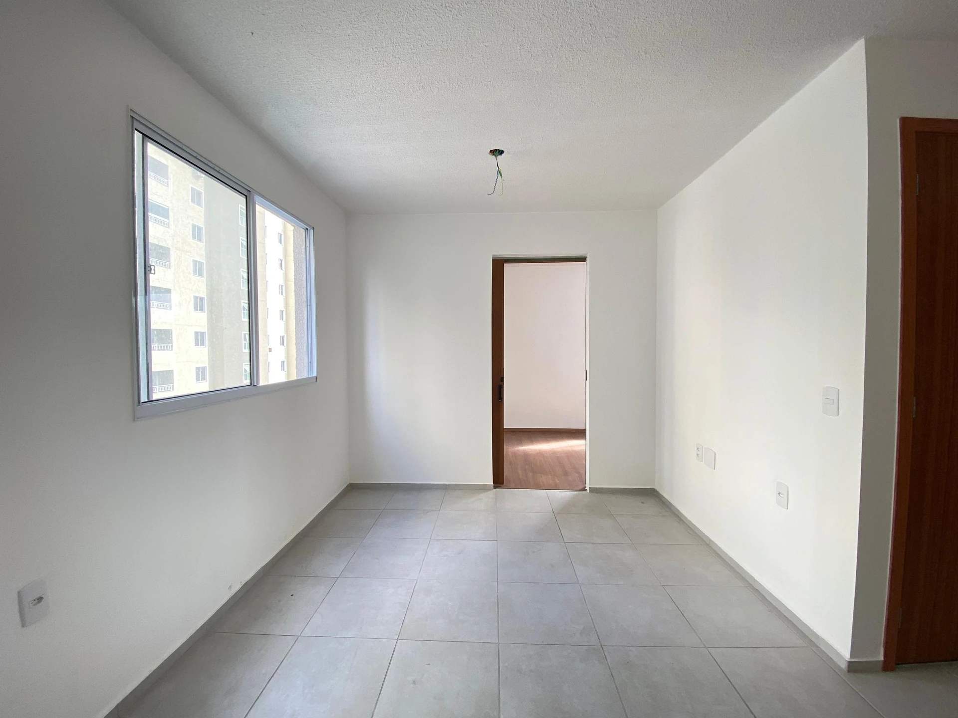 One-bedroom apartment with a grill on the balcony — photo 17