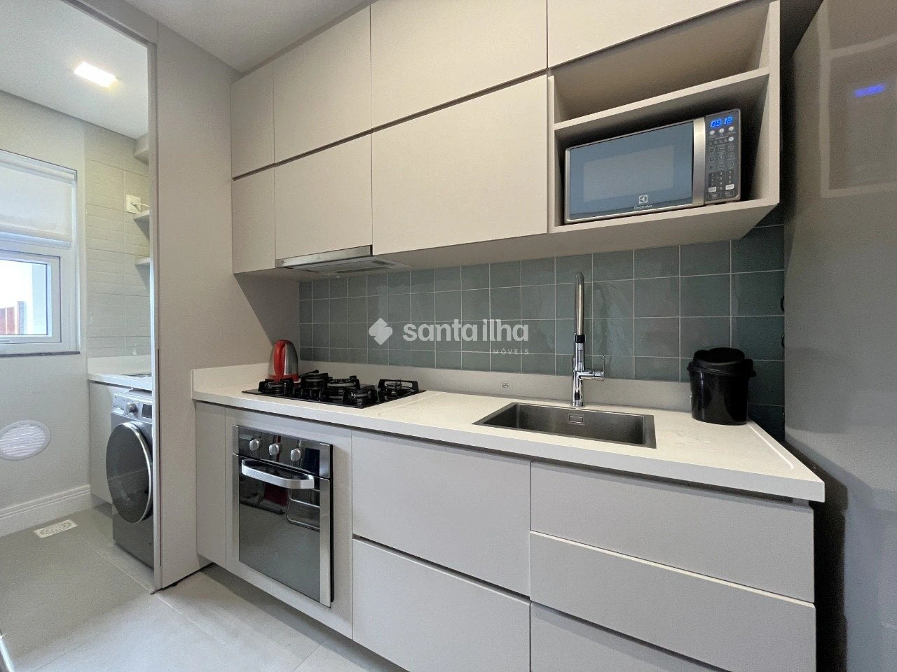 2-bedroom apartment with a washing machine in Florianópolis — photo 9
