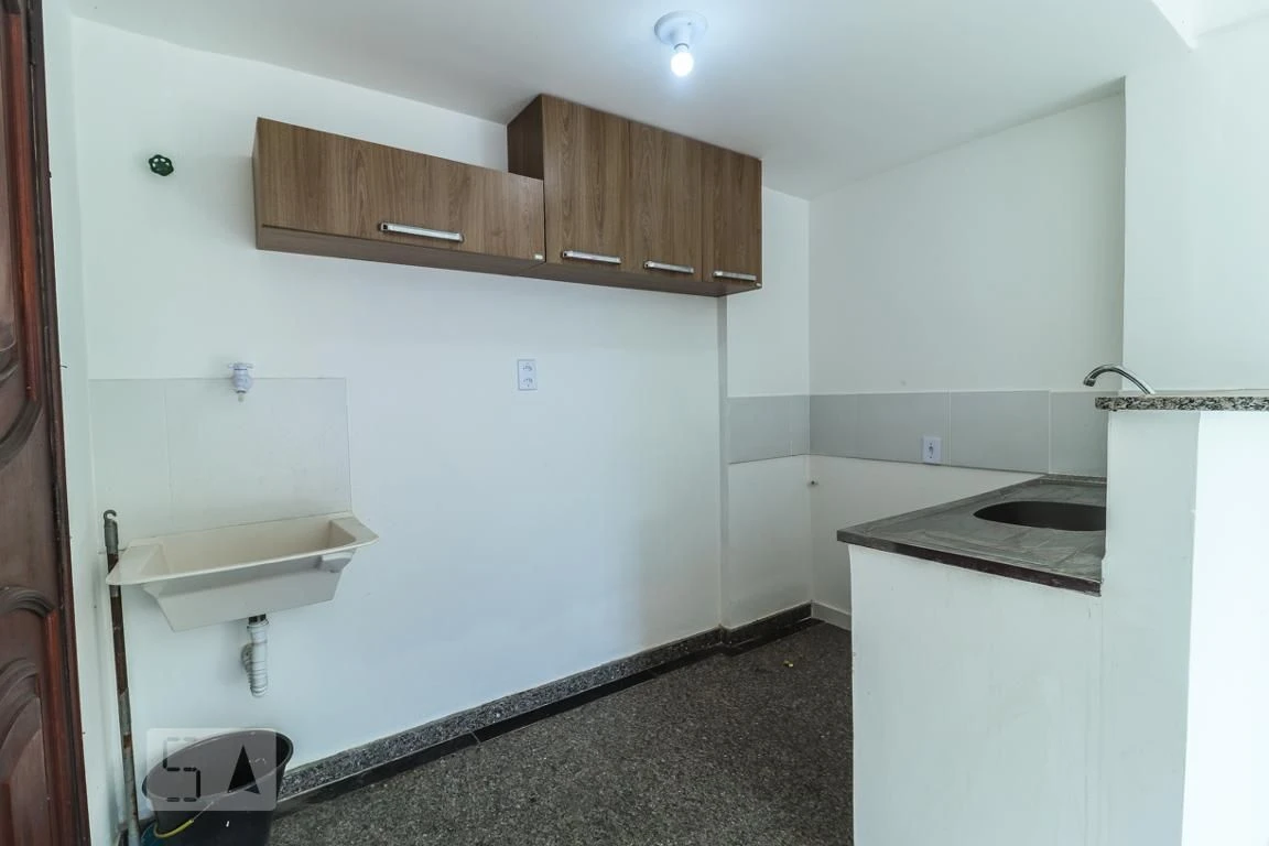 1-bedroom, 1-bath apartment with no parking — photo 2