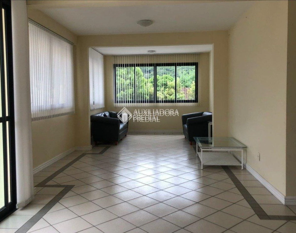 Furnished apartment, 72 m², with a home office — photo 21