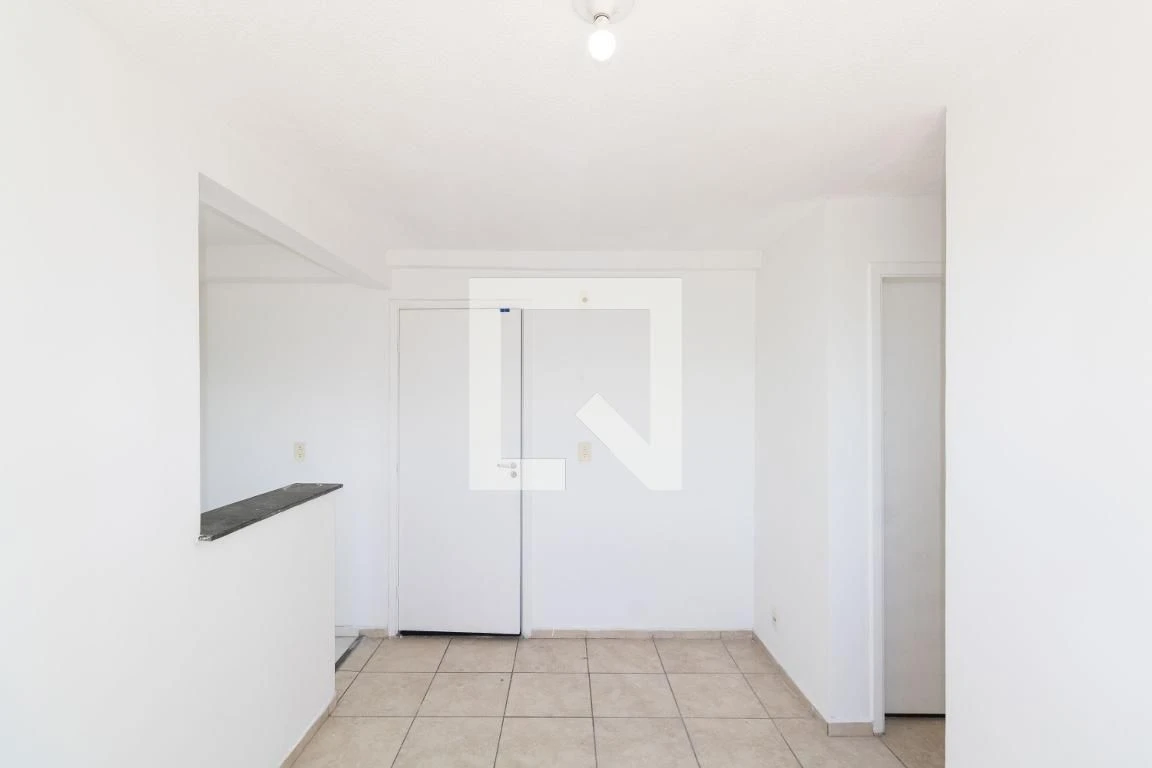 Apartamento sem mobília de 2 quartos com vaga e cozinha aberta — photo 45