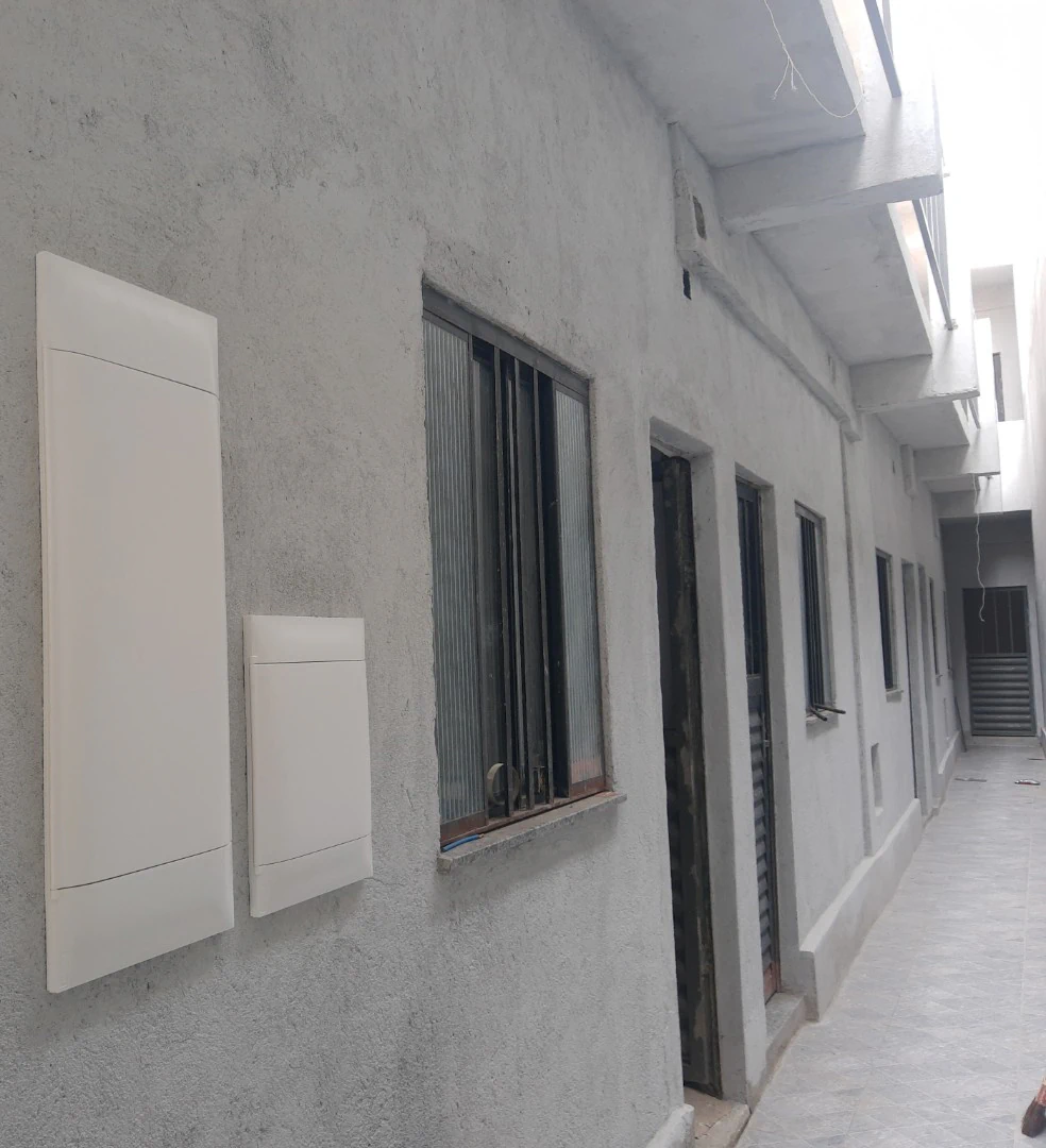 Unfurnished studio 200 m² with electric showerhead — photo 20