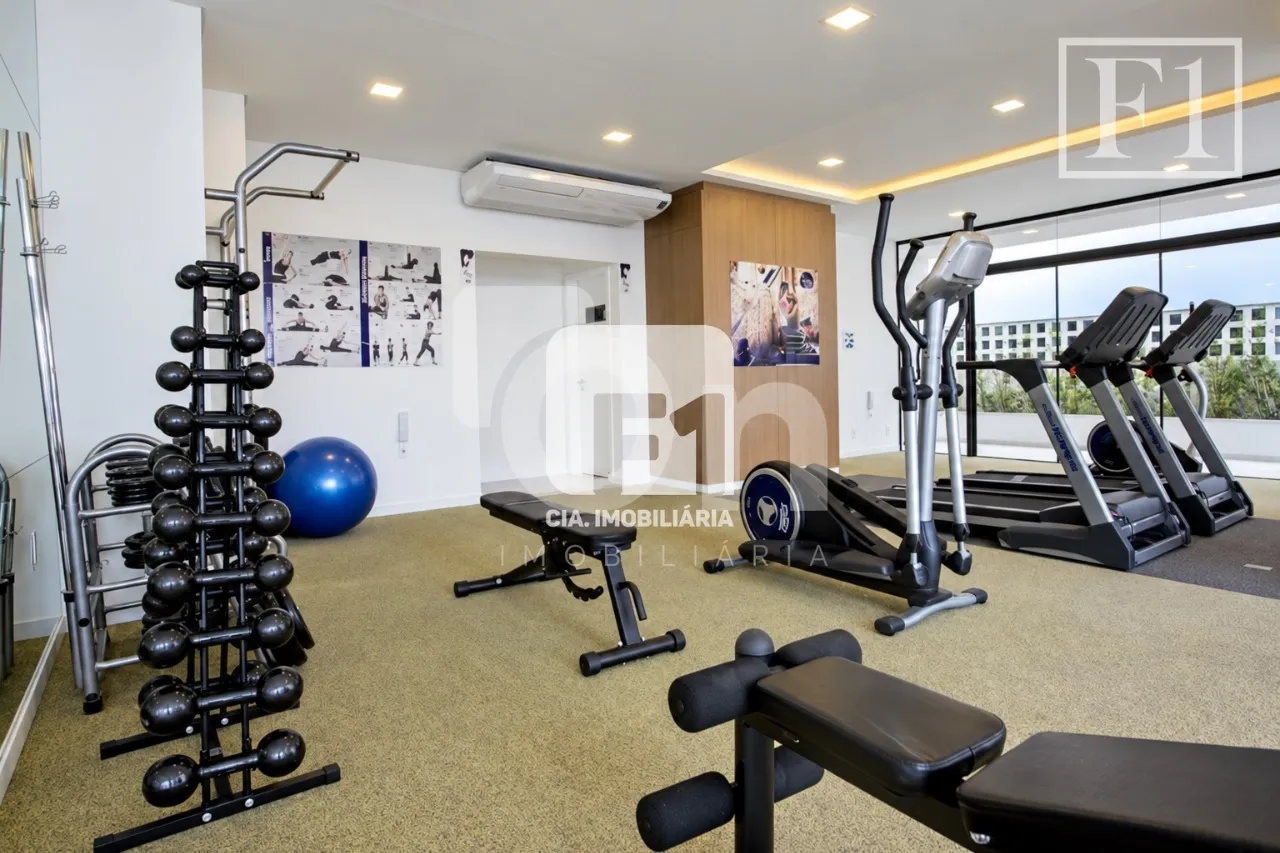 3-bedroom apartment in a building with a gym — photo 26