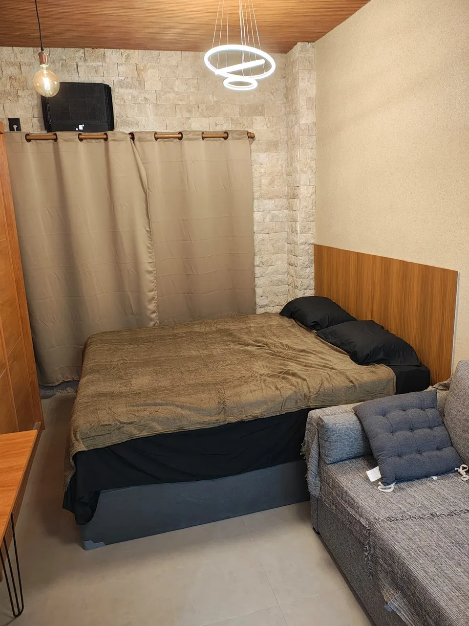 Apartamento de 1 quarto com varanda e 1 banheiro — photo 5