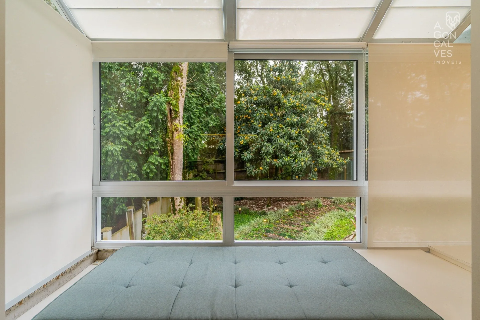 House with 4 bedrooms and 5 bathrooms, 5 parking spots — photo 39