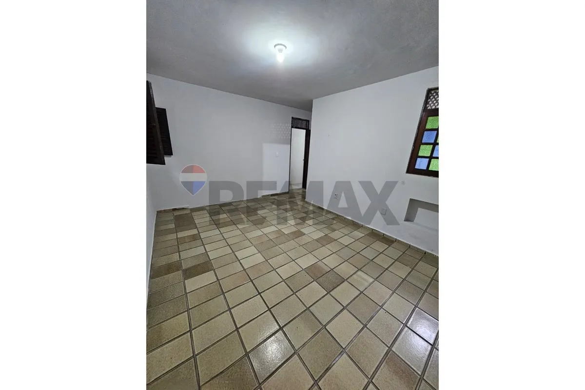 Rental house with 4 bedrooms and 450 m² of space