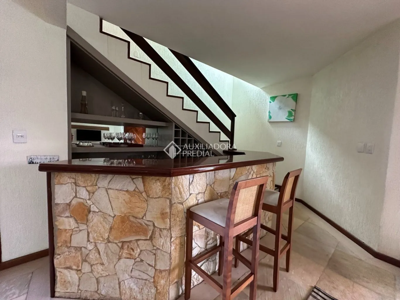 3 quartos e varanda envidraçada: casa de 288 m² — photo 25