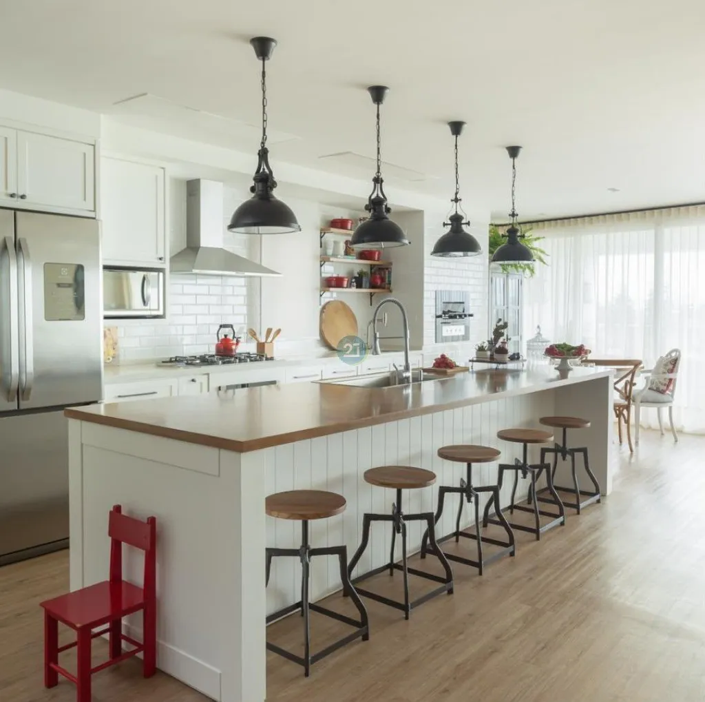 290 m² apartment with 4 en-suite bedrooms and no parking