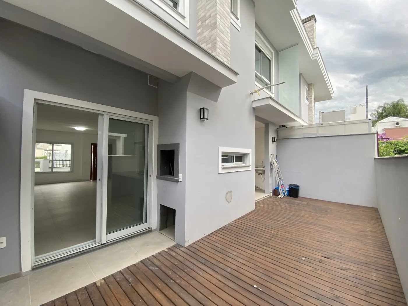4-bedroom house with a grill on the balcony in Florianópolis — photo 8