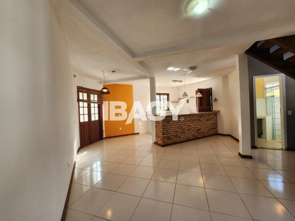 House with 3 bedrooms and a private BBQ area
