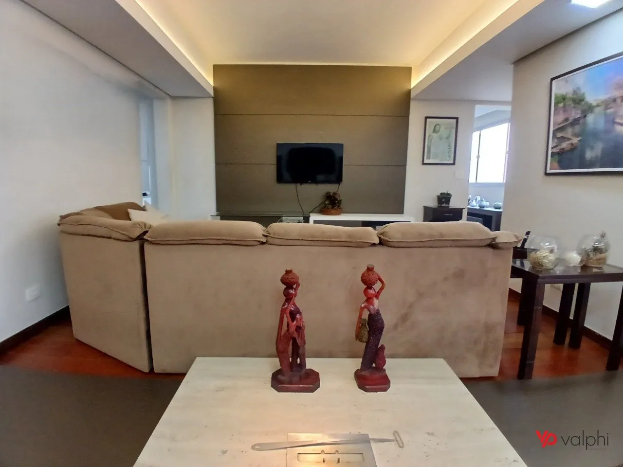 4-bedroom apartment with a walk-in closet in Curitiba — photo 42