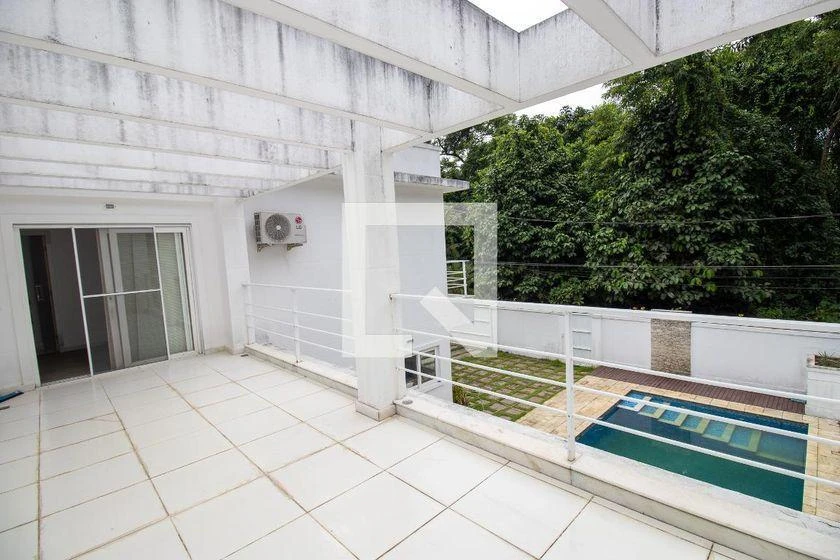 Condo house with 4 suites and 500 m² plus private garden — photo 34