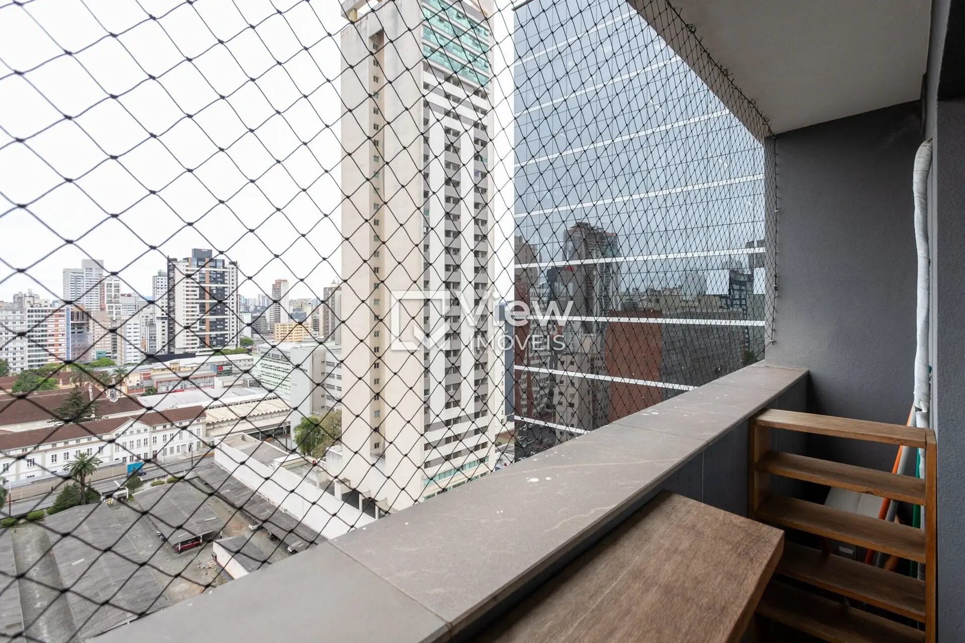 Furnished studio, 35 m², with floor-to-ceiling windows — photo 25