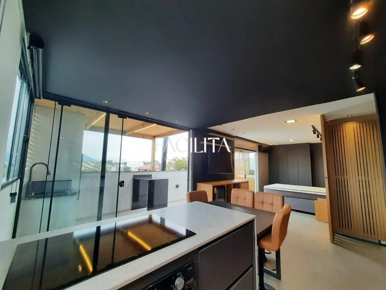 Меблированная мансарда 30 м² с 1 спальней — photo 36