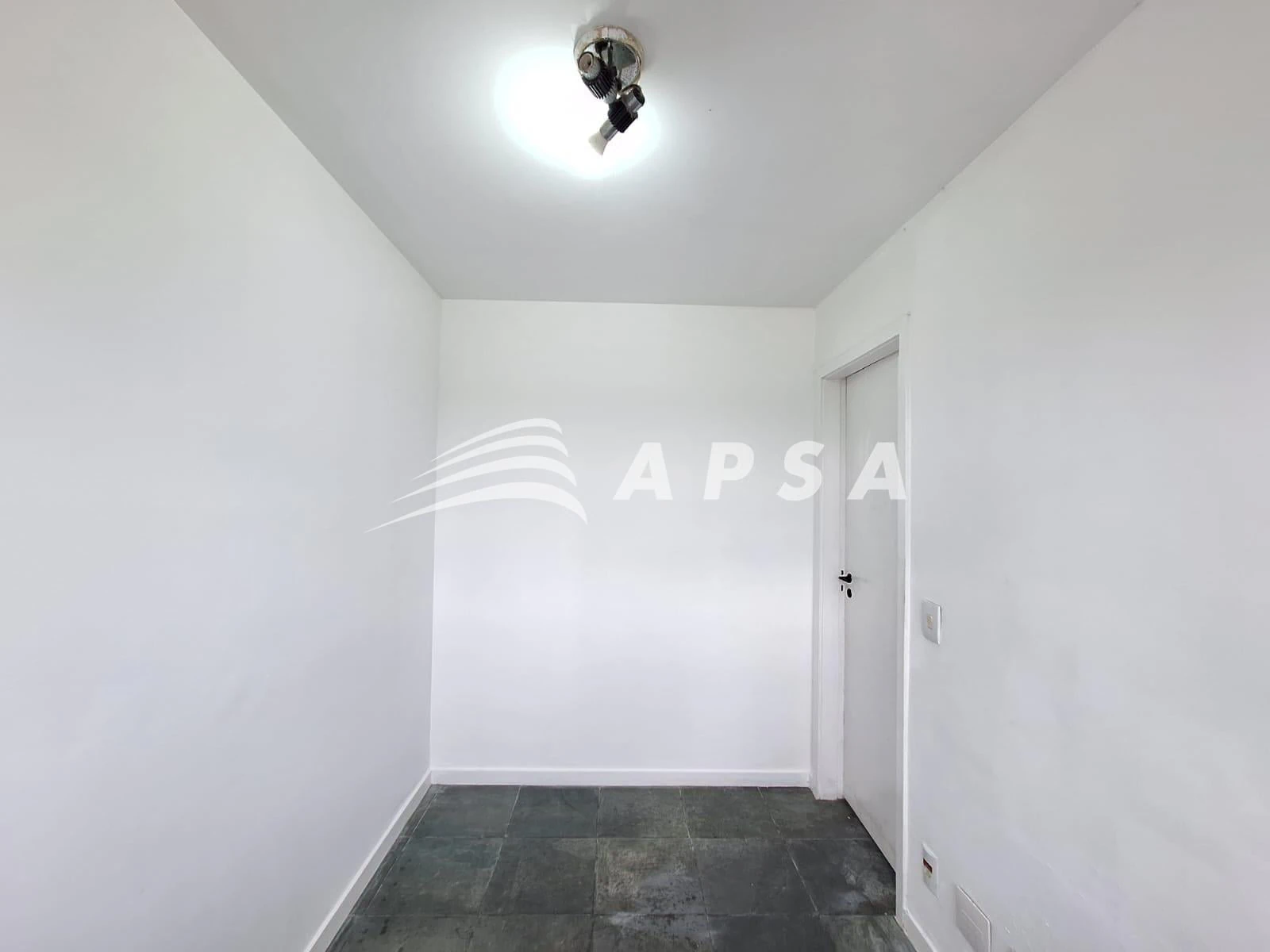 Квартира: 3 спальни, 1 со своей ванной, 84 м² — photo 13