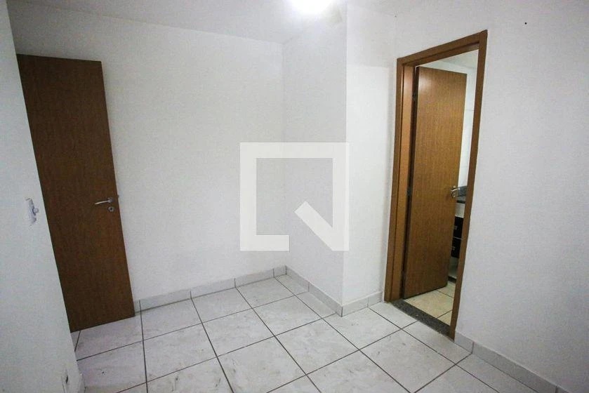 2-bedroom apartment in a building with a gym — photo 6