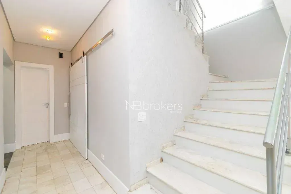 Furnished house with 4 bedrooms and a private garden — photo 97