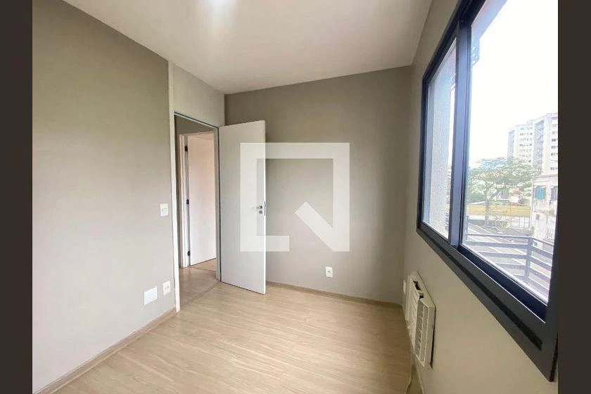 2-bedroom apartment in a building with a gym — photo 21
