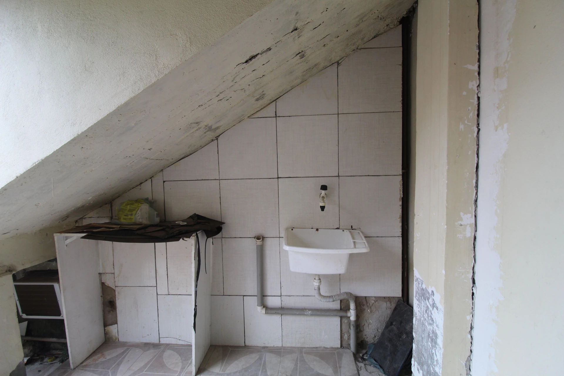 Kitnet sin amueblar con 1 suite y 1 baño — photo 17