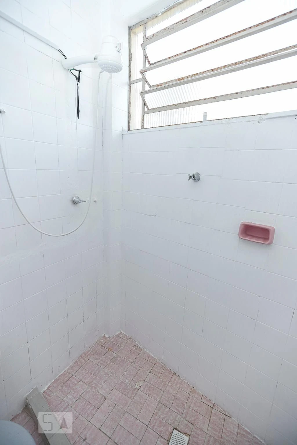 Unfurnished 2-bedroom apartment with maid’s room — photo 19