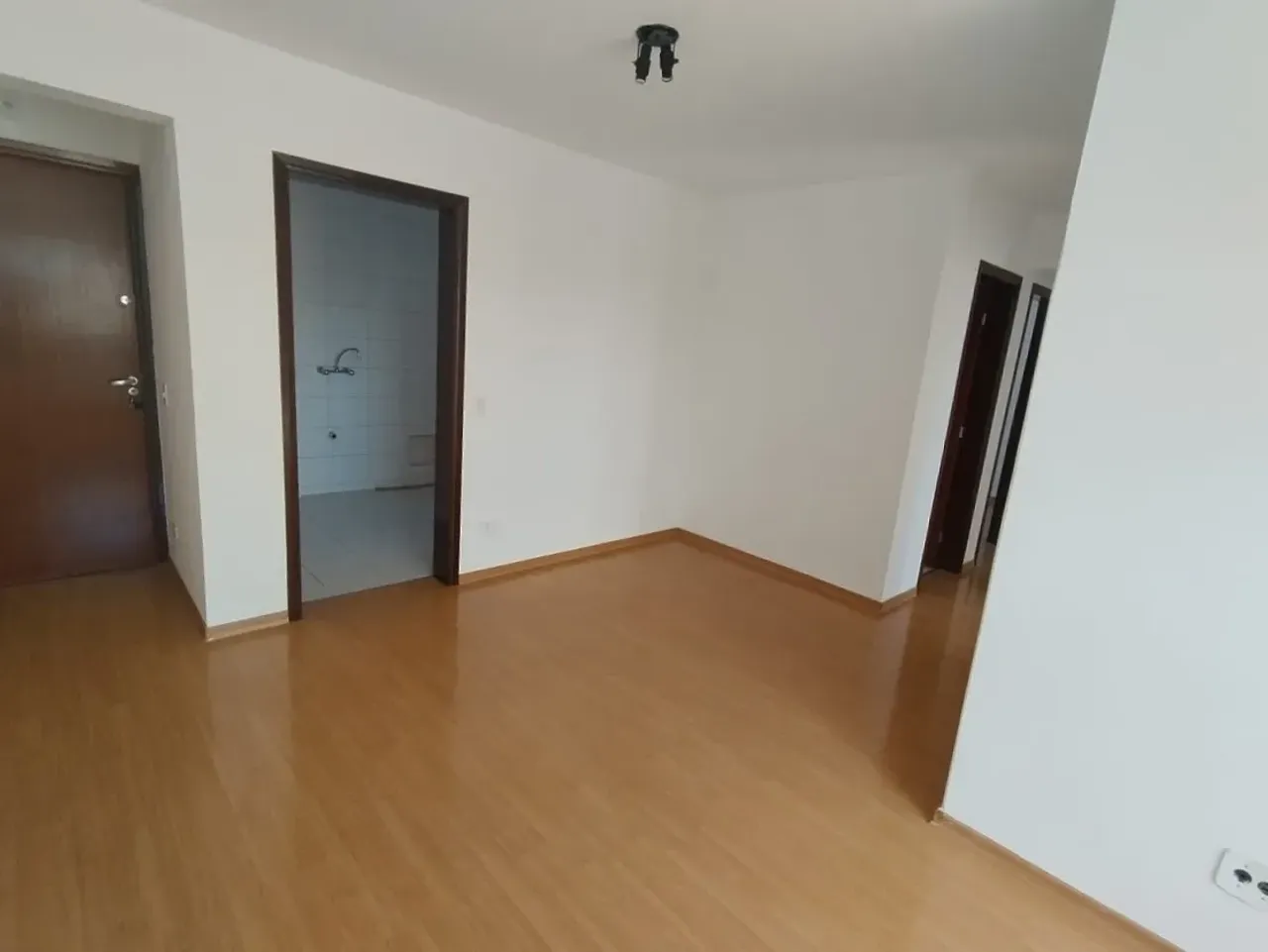 Квартира з 3 спальнями, 1 ванною при спальні та 2 санвузлами — photo 16
