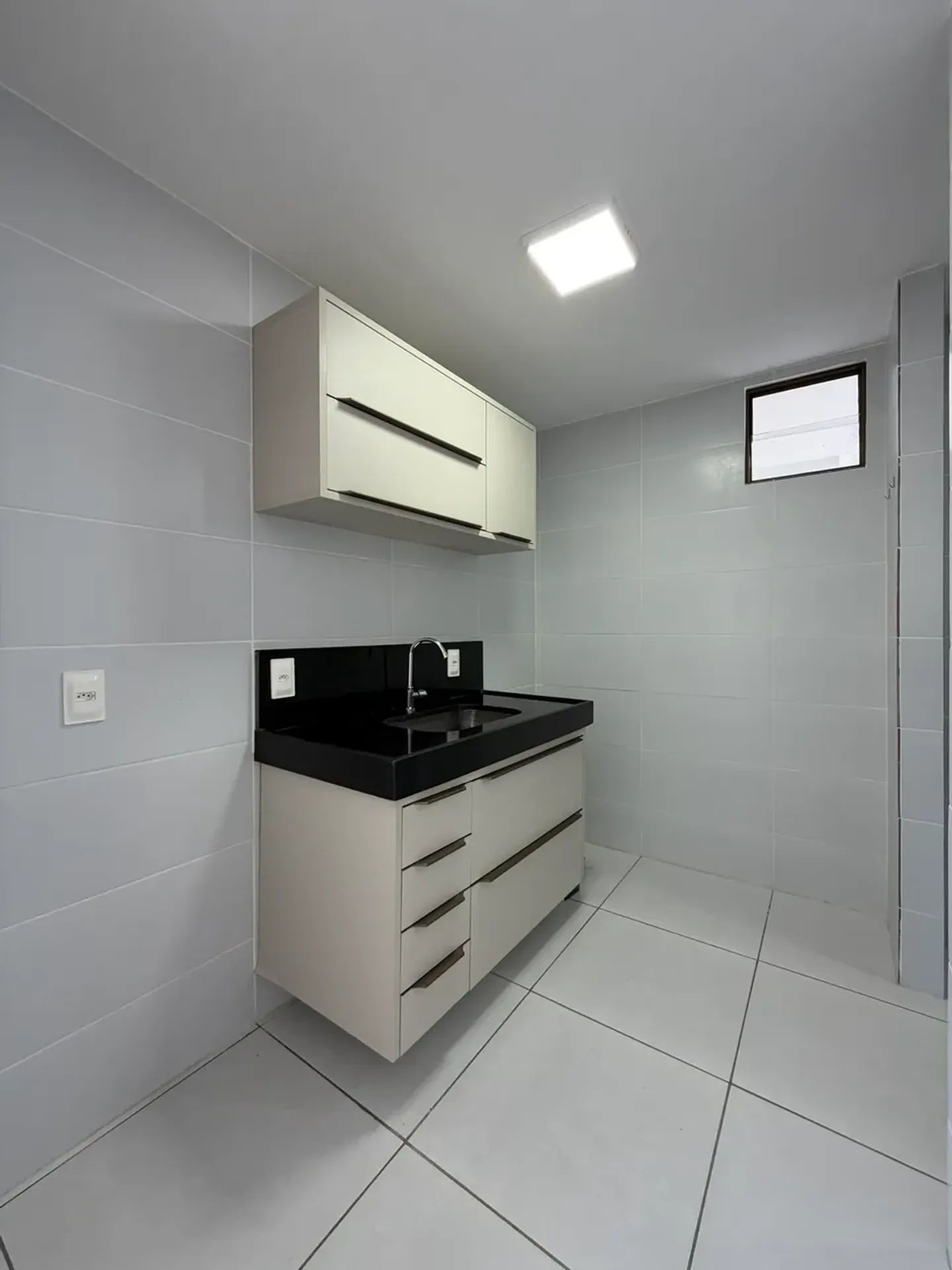 Washing machine in a 3-bedroom apartment, 80 m² — photo 2