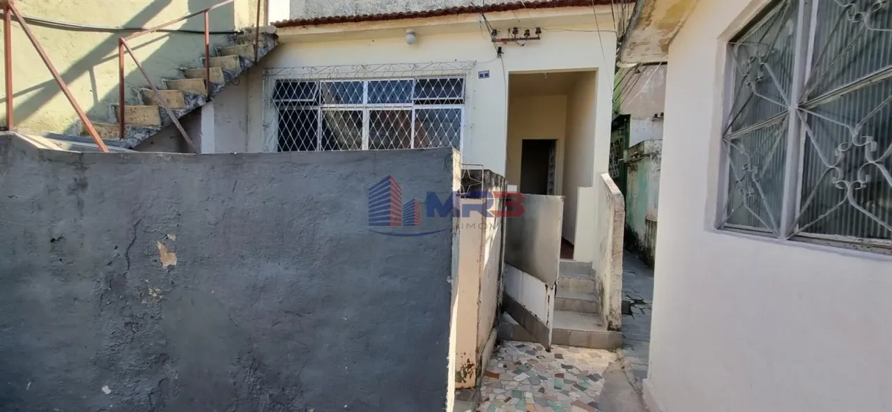 Casa com 3 quartos e cozinha com fogão a gás — photo 17