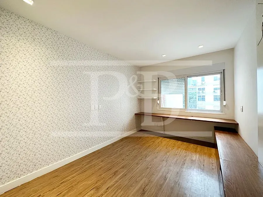 3-bedroom rental apartment with 3 bathrooms and 263 m² — photo 13