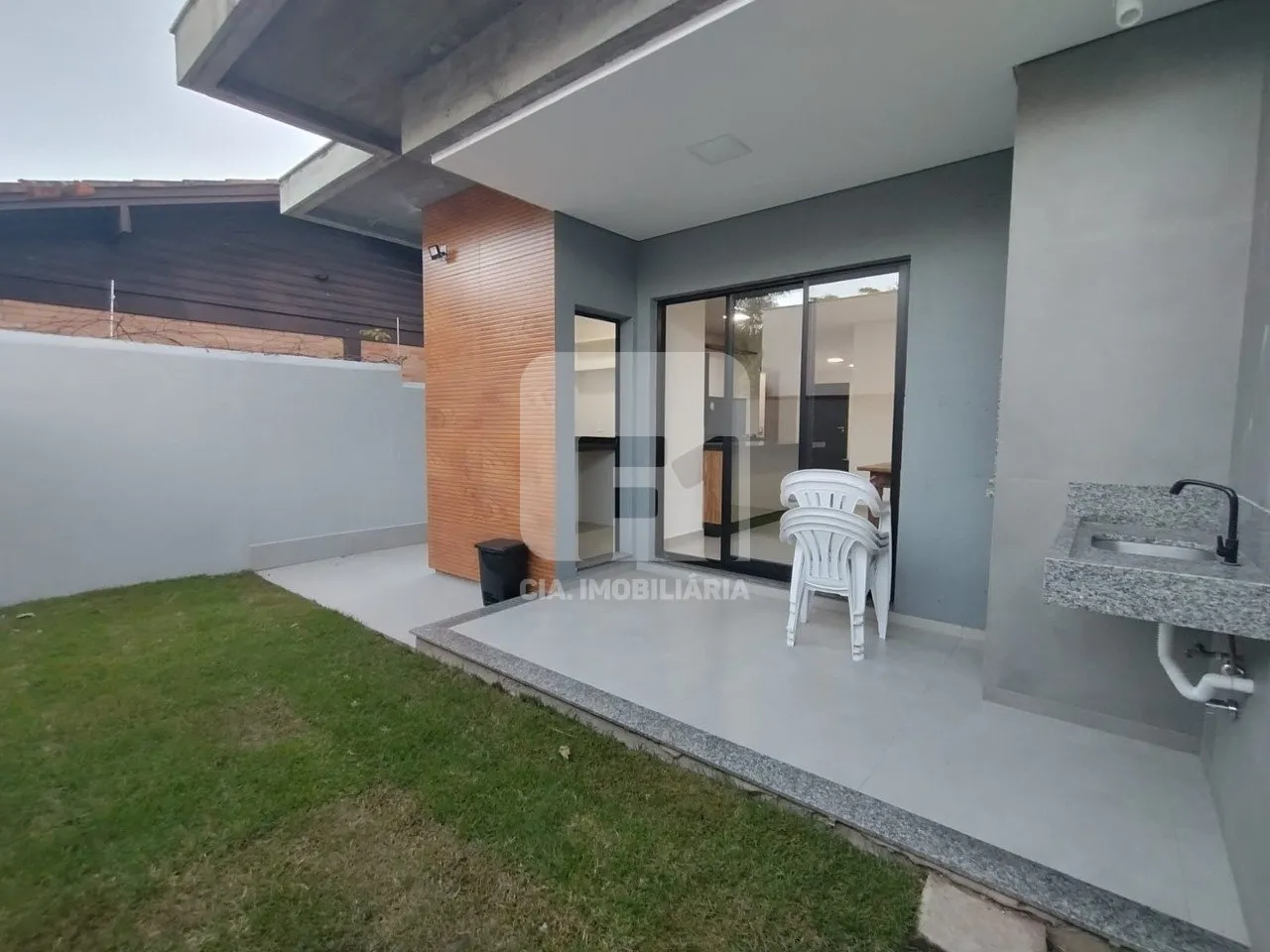 Furnished 3-bedroom house with 200 m² — photo 14