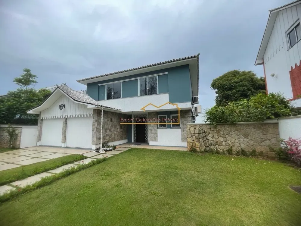 House, 350 m², with a mountain view — photo 3