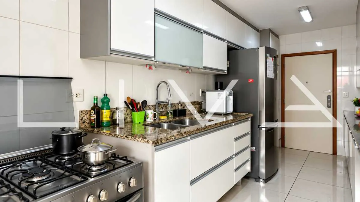 Furnished apartment, 133 m², with a private BBQ — photo 2