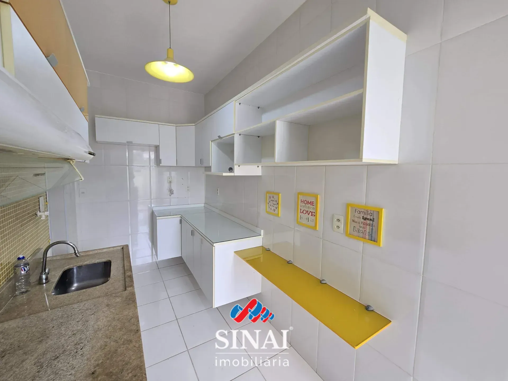 One-bedroom house with a walk-in closet in Rio de Janeiro — photo 17
