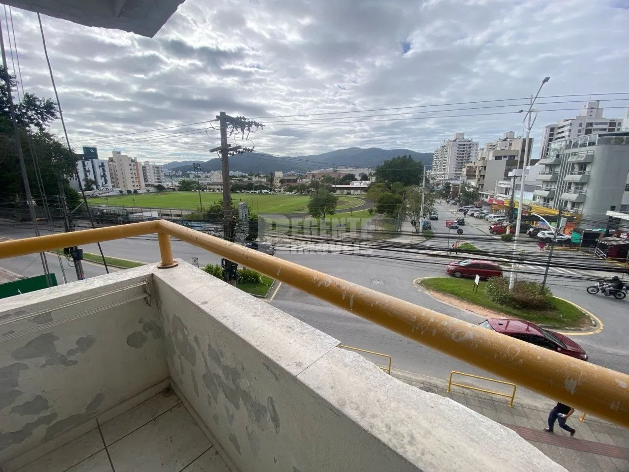 Furnished 1-bedroom apartment with a balcony — photo 10