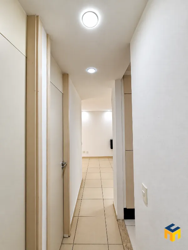 Apartamento de 2 quartos em condomínio com piscina — photo 20